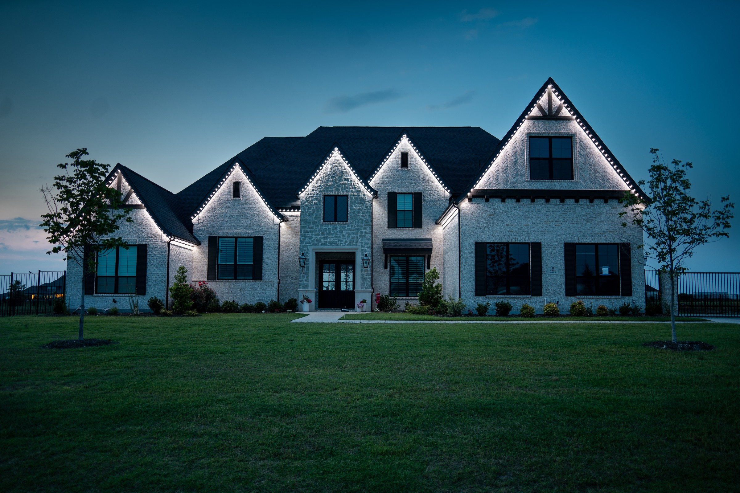 Home at night with Bosso lighting